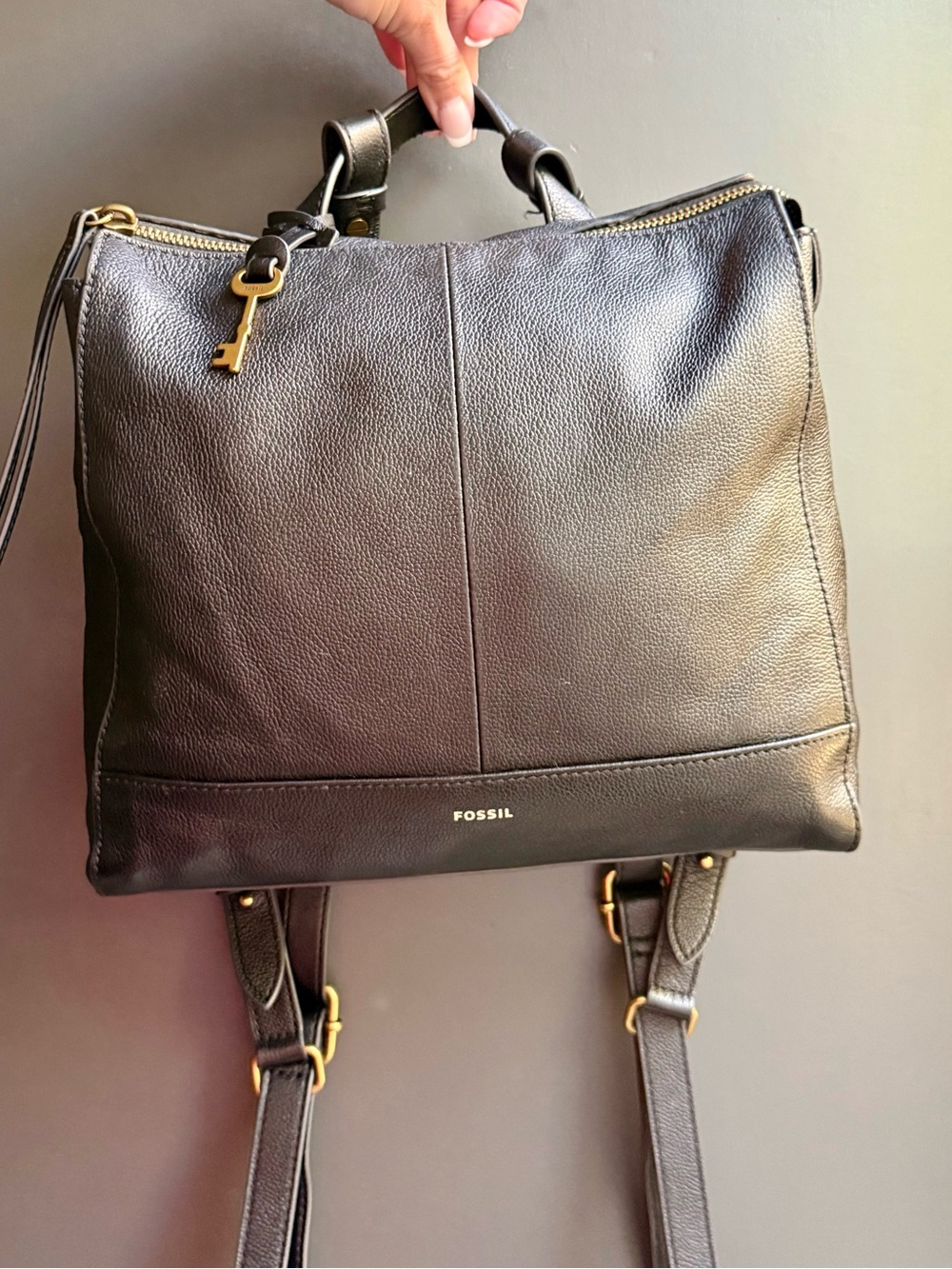 Fossil Elina Black Pebbled Leather
Backpack Crossbody Satchel - VGUC